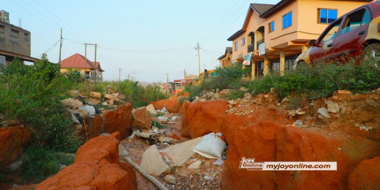 new bortianor community still grapples with devastating soil erosion