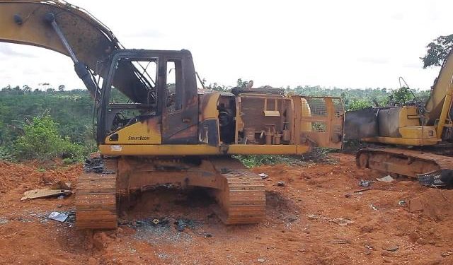 small scale miners accuse law enforcement and politicians of extortion and harassment