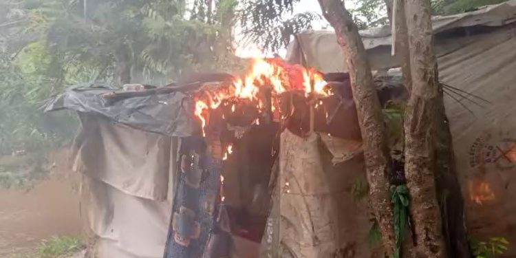 swedru police burn 10 wee ghettos 4 arrested