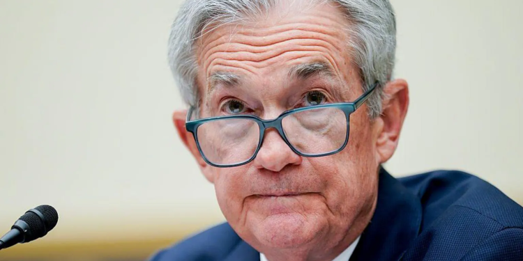 trump calls for us central bank head to quit immediately