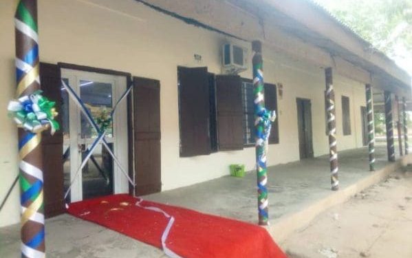 sos hermann gmeiner international college students donate to anyako shs