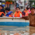 Vietnam floods leave at least 90 dead, 12 missing 4 Vietnam floods leave at least 90 dead, 12 missing