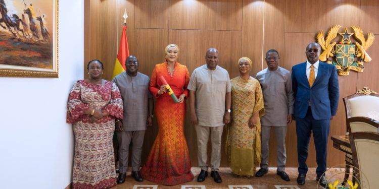 mahama commissions kalsoume sinare baffoe as ghanas ambassador to spain