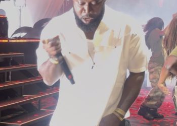 MC Abeiku Sarkcess ignites Sarkodie’s Rapperholic UK with high-energy command