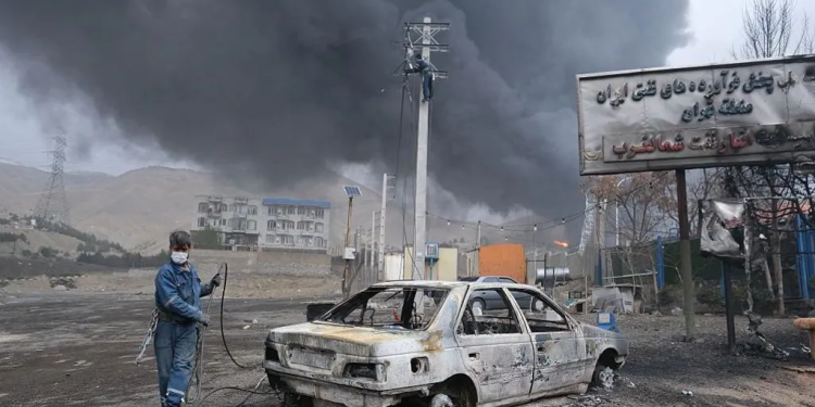 ‘Night turned into day’: Iranians tell of strikes on oil depots 1 night turned into day iranians tell of strikes on oil depots