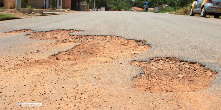 oda akyem swedru road develops dangerous potholes