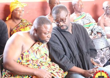 Offinsomanhene backs Minority tour, urges MPs to champion cocoa farmers’ concerns