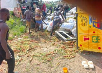 Photos: VIP bus, cargo truck collide at Konongo; two injured