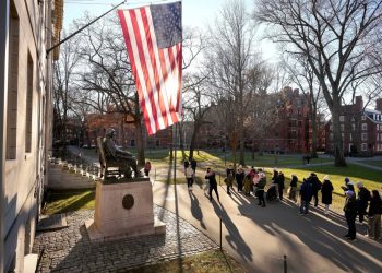 Trump administration sues Harvard, saying it violated civil rights law and seeking to recover funds 4 Trump administration sues Harvard, saying it violated civil rights law and seeking to recover funds