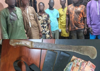 Eight Aframso robbery suspects arrested while sharing loot in Ejura, one shot dead