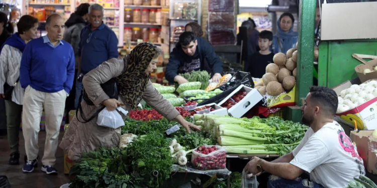 ‘I haven’t slept for days’: Iranians describe mounting desperation after a month of war 1 i havent slept for days iranians describe mounting desperation after a month of war