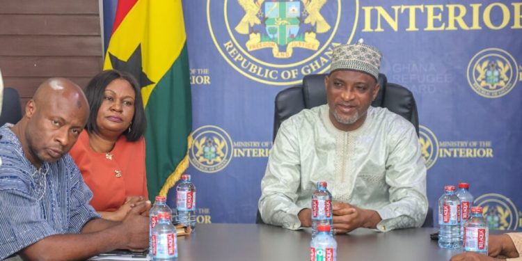 interior minister urges muslims to unite and uphold islamic principles