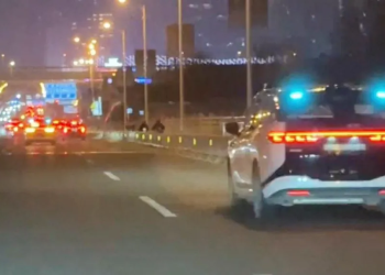 Mass robotaxi malfunction halts traffic in Chinese city