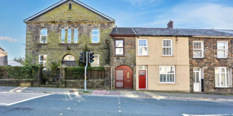 super slim welsh house sells for just 45000