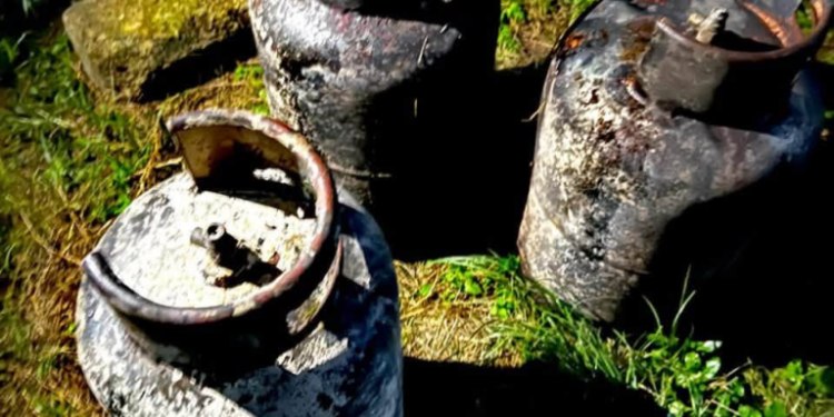 six students injured as fire destroys house masters apartment at leklebi shs
