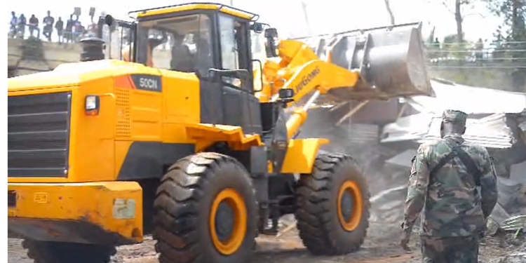 three kma officers injured as residents resist demolition exercise in kumasi