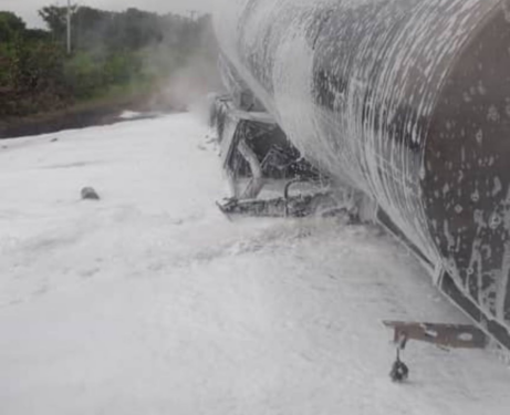 54000 litre petrol tanker catches fire at kawanpe on tema buipe journey