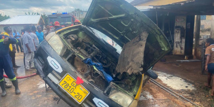 GNFS contains vehicle fire at Suhum Opra Mini Pub 1 gnfs contains vehicle fire at suhum opra mini pub